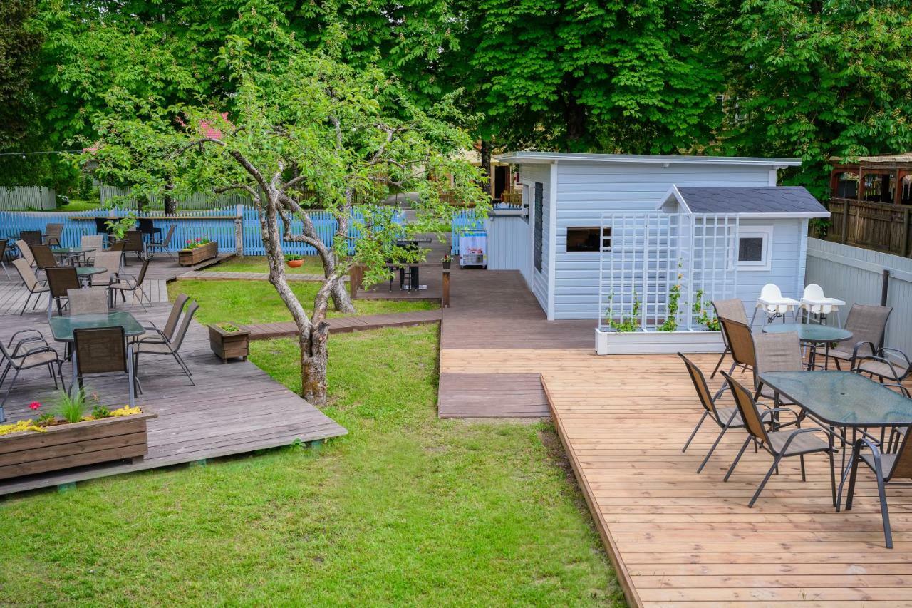 Cabin Guesthouse With Free Parking Pärnu Exteriér fotografie